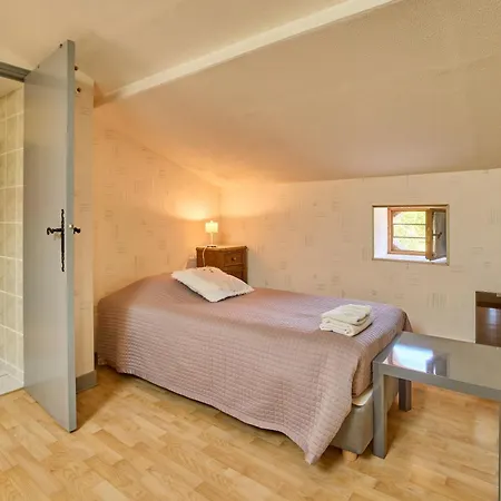 Holiday home Cape - Maison Avec Piscine Et Jacuzzi Thenac (Dordogne)